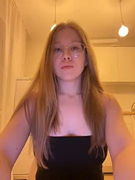 Eva Weyne online show from 10/24/25, 07:32