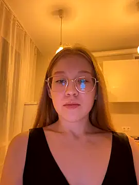 Eva Weyne online show from 11/15/25, 08:27