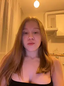 Eva Weyne online show from 12/14/25, 06:34