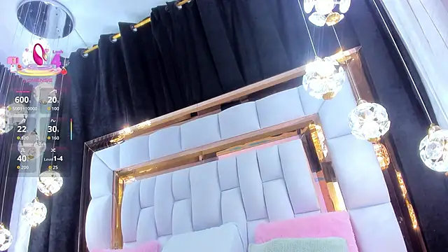 Snapshot of SarayRoyse chatting on 11/28/25, 07:16 SarayRoyse online show from 11/28/25, 07:16