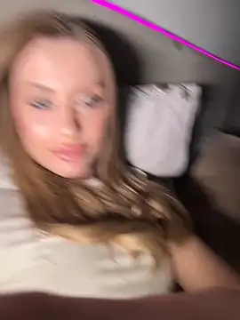 Sweet  Milly online show from 04/30/26, 08:57