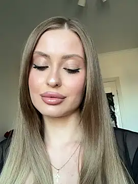Sweet  Milly online show from 05/13/26, 03:31