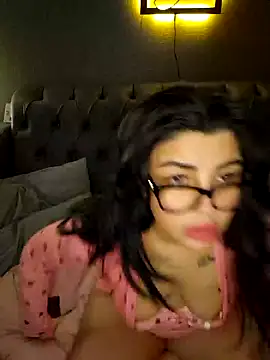 Snapshot of Esmertarcinim chatting on 12/10/24, 06:38 Esmertarcinim online show from 12/10/24, 06:38