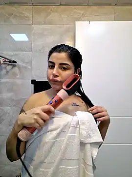 Snapshot of Esmertarcinim chatting on 12/13/24, 04:05 Esmertarcinim online show from 12/13/24, 04:05