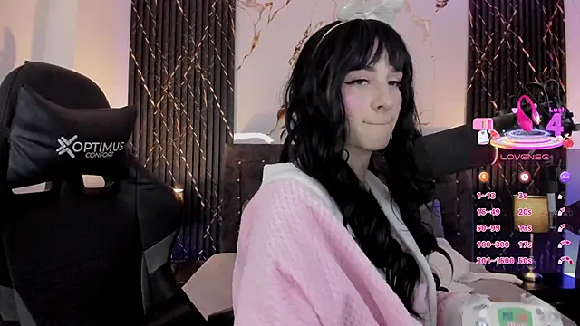 devlin violett online show from 04/15/26, 11:39