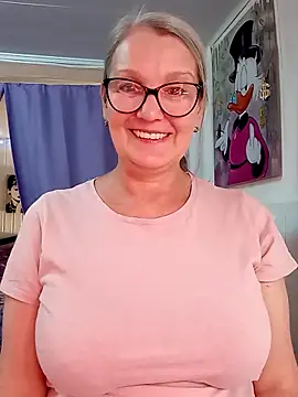 irinamaux online show from 12/21/25, 04:58