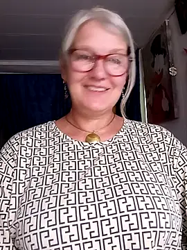 irinamaux online show from 07/28/26, 11:28