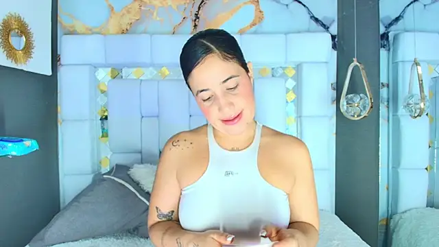 emily madrid online show from 10/01/25, 05:35