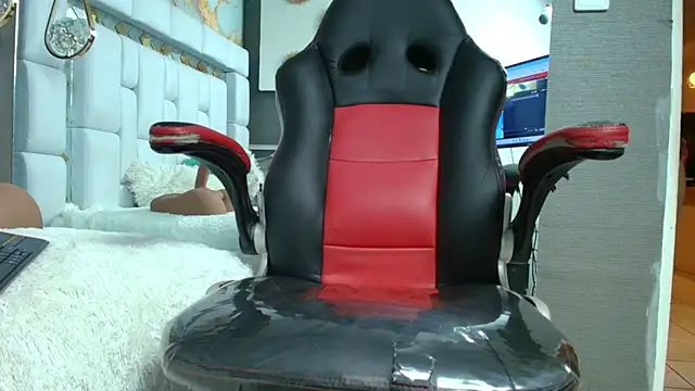 emily madrid online show from 11/08/25, 05:40