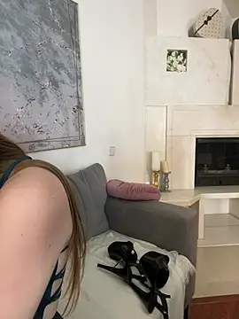 Bella Suns online show from 02/18/25, 04:48