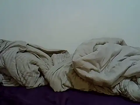 Snapshot of Giannah01 chatting on 09/28/25, 12:05 Giannah01 online show from 09/28/25, 12:05