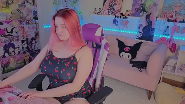 Snapshot of Unholy_Lady chatting on 11/16/25, 07:14 Unholy Lady online show from 11/16/25, 07:14