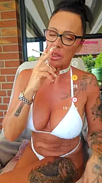 Misses-Cougar online show from 07/17/26, 08:10