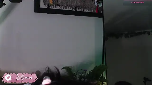 loIijanne online show from 10/26/25, 08:26