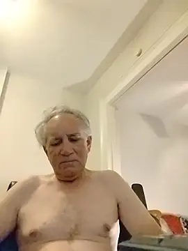 Snapshot of XXCUTHULU23 chatting on 11/01/25, 06:15 XXCUTHULU23 online show from 11/01/25, 06:15