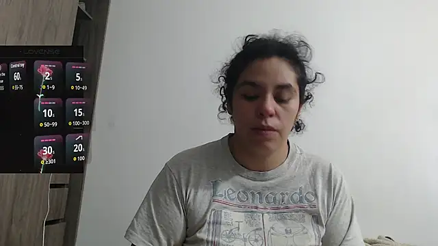 Anne purple online show from 10/21/25, 03:02