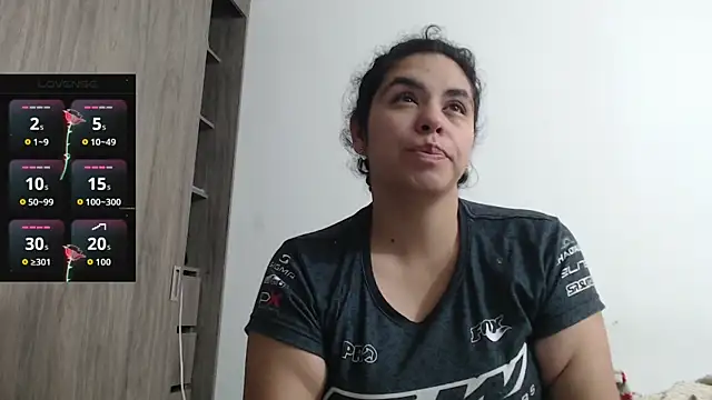 Anne purple online show from 10/24/25, 02:24