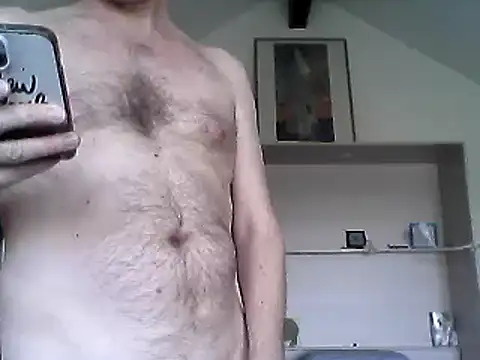 Snapshot of Lolodamour72 chatting on 03/19/26, 11:03 Lolodamour72 online show from 03/19/26, 11:03