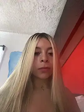 CristalGmez online show from 11/12/25, 04:51