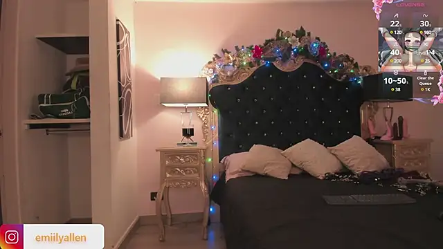 EmilyAllen  online show from 12/20/24, 05:36