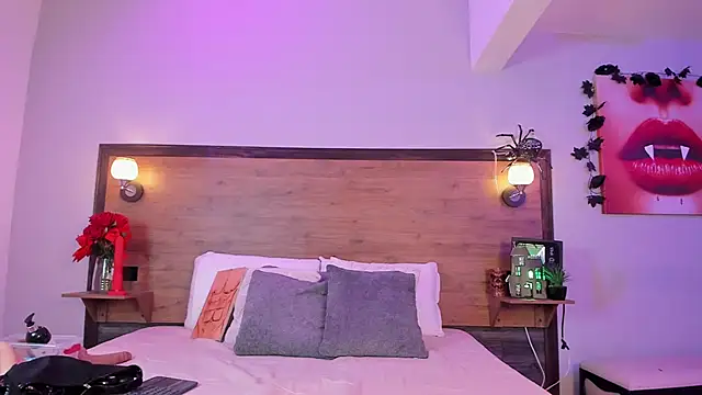 EmmaBakeer online show from 10/20/25, 10:59