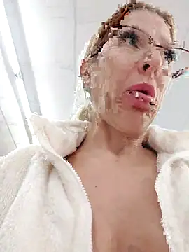 blondyruby online show from 11/12/25, 05:24