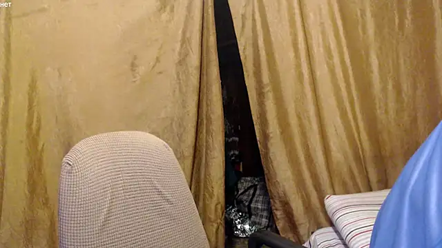  Estelitta 5 online show from 10/29/25, 04:31