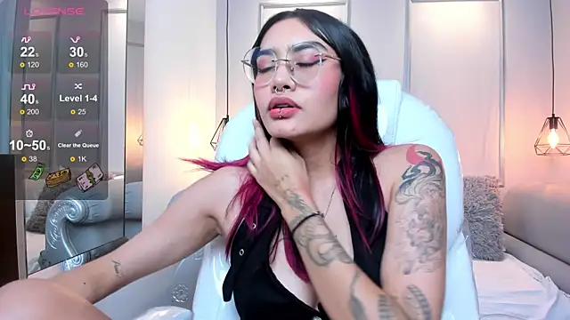 AzuraKindong online show from 01/09/25, 01:18