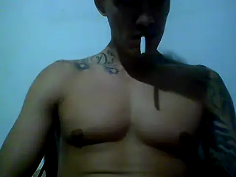 Snapshot of Skater29xx2 chatting on 01/15/25, 03:39 Skater29xx2 online show from 01/15/25, 03:39