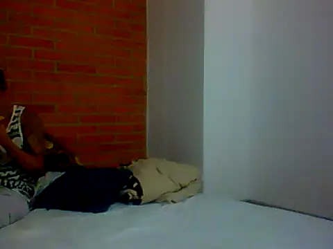 Snapshot of Skater29xx2 chatting on 01/21/25, 12:57 Skater29xx2 online show from 01/21/25, 12:57
