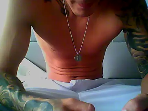 Snapshot of Skater29xx2 chatting on 01/27/25, 05:15 Skater29xx2 online show from 01/27/25, 05:15