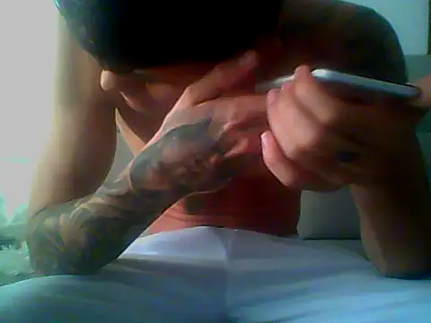 Snapshot of Skater29xx2 chatting on 01/27/25, 08:17 Skater29xx2 online show from 01/27/25, 08:17
