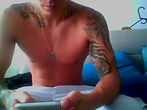 Snapshot of Skater29xx2 chatting on 02/07/25, 06:24 Skater29xx2 online show from 02/07/25, 06:24