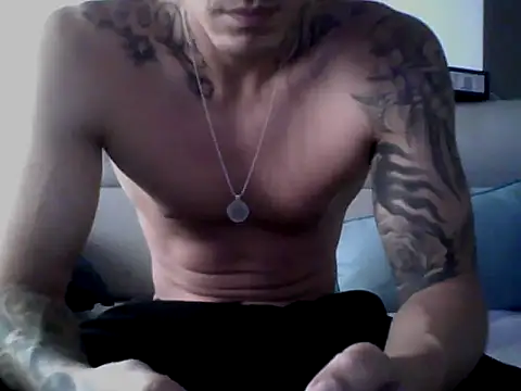 Snapshot of Skater29xx2 chatting on 02/11/25, 09:56 Skater29xx2 online show from 02/11/25, 09:56