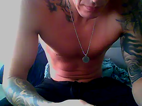 Snapshot of Skater29xx2 chatting on 02/13/25, 03:14 Skater29xx2 online show from 02/13/25, 03:14