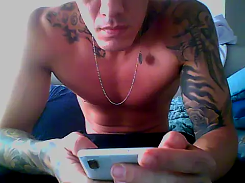 Snapshot of Skater29xx2 chatting on 02/13/25, 06:16 Skater29xx2 online show from 02/13/25, 06:16