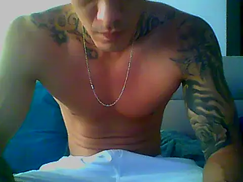 Snapshot of Skater29xx2 chatting on 02/17/25, 06:59 Skater29xx2 online show from 02/17/25, 06:59