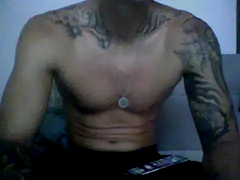 Snapshot of Skater29xx2 chatting on 02/19/25, 04:23 Skater29xx2 online show from 02/19/25, 04:23