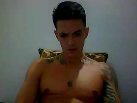 Snapshot of Skater29xx2 chatting on 02/24/25, 05:43 Skater29xx2 online show from 02/24/25, 05:43