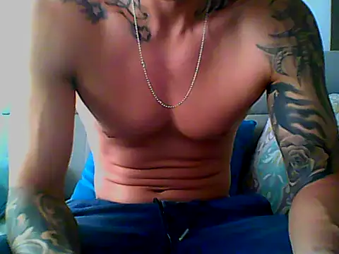 Snapshot of Skater29xx2 chatting on 03/10/25, 05:18 Skater29xx2 online show from 03/10/25, 05:18