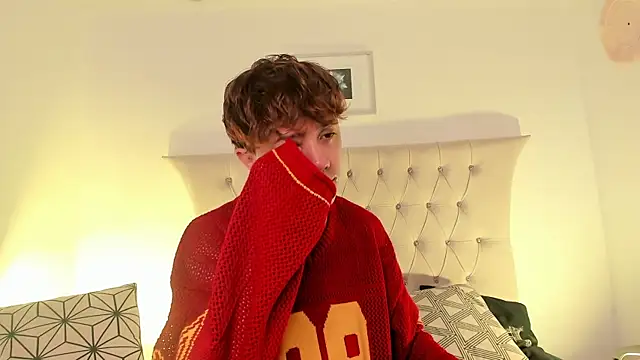 Tomy Rox online show from 11/25/25, 04:34