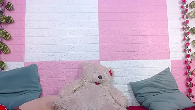 Snapshot of AnyaFloyd69 chatting on 01/20/25, 08:07 AnyaFloyd69 online show from 01/20/25, 08:07