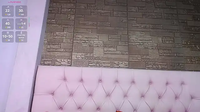 Snapshot of AnyaFloyd69 chatting on 03/10/25, 02:39 AnyaFloyd69 online show from 03/10/25, 02:39