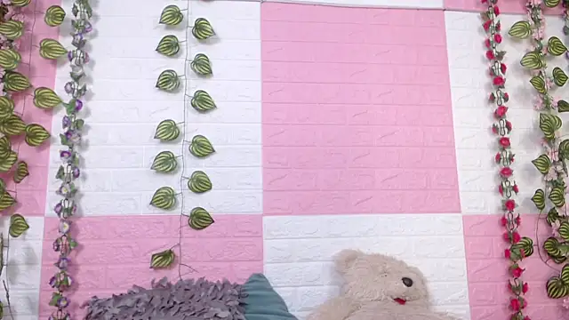 Snapshot of AnyaFloyd69 chatting on 03/21/25, 09:12 AnyaFloyd69 online show from 03/21/25, 09:12