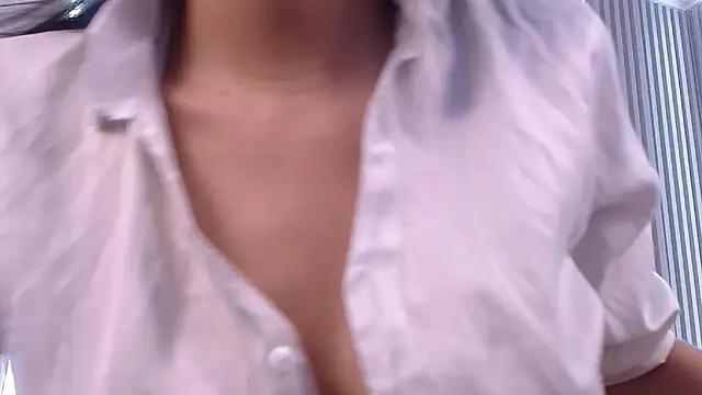 Snapshot of AnyaFloyd69 chatting on 09/19/25, 09:15 AnyaFloyd69 online show from 09/19/25, 09:15