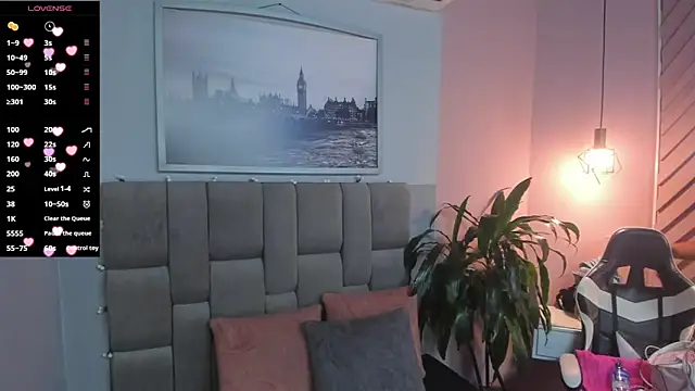 hottie mine  online show from 01/24/25, 08:00