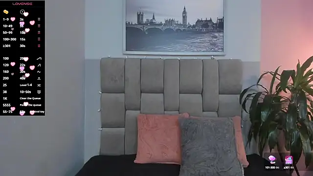 hottie mine  online show from 01/25/25, 06:57