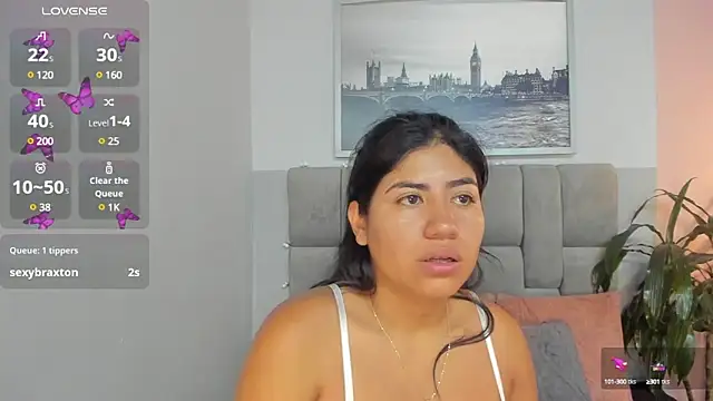 hottie mine  online show from 01/28/25, 07:10