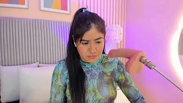 hottie mine  online show from 10/22/25, 11:43