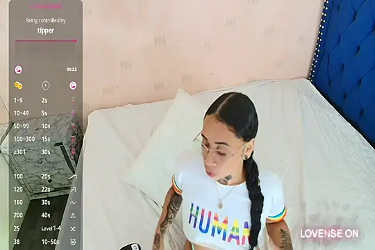 Snapshot of cattaleeyaa chatting on 12/22/24, 03:33 cattaleeyaa online show from 12/22/24, 03:33